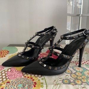 Valentino Garavani pointed heel